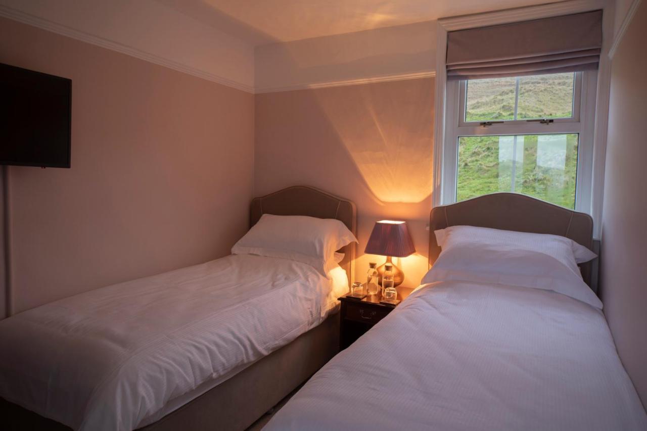 Cleeve Hill Hotel Bishop's Cleeve Bagian luar foto